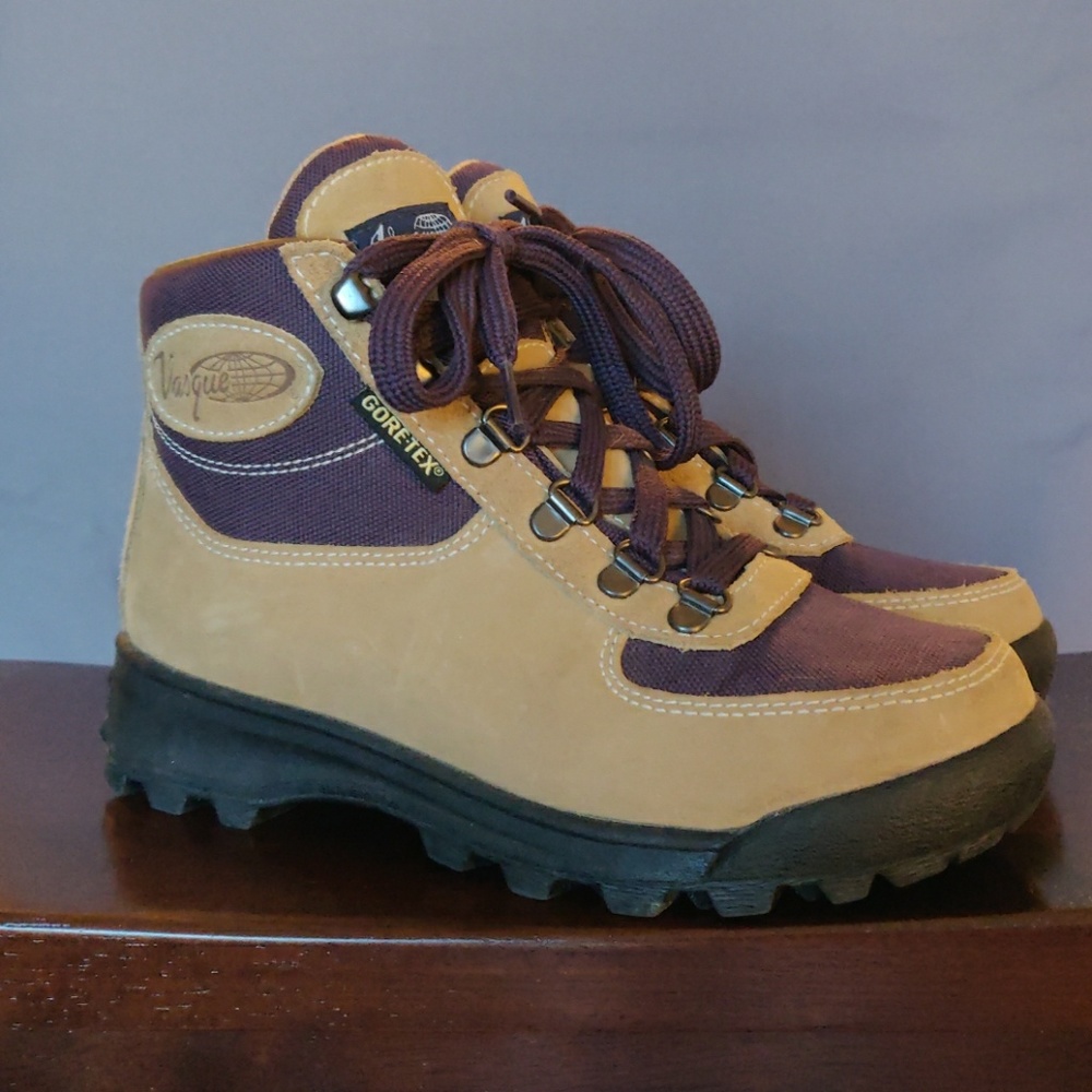 Vasque Boots (Skywalk GTX Women's) Size 7